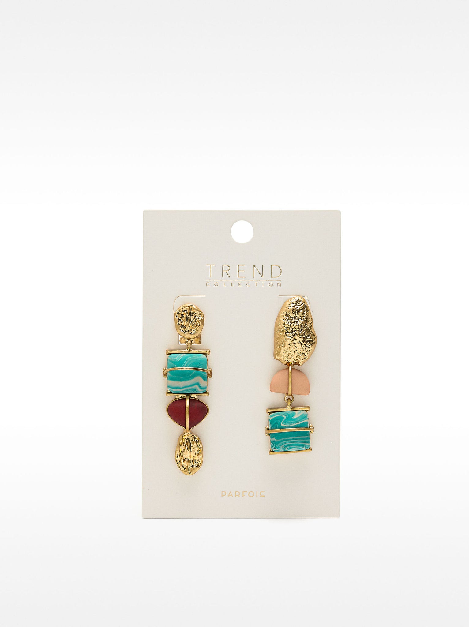 Pendientes maxi asimétricos