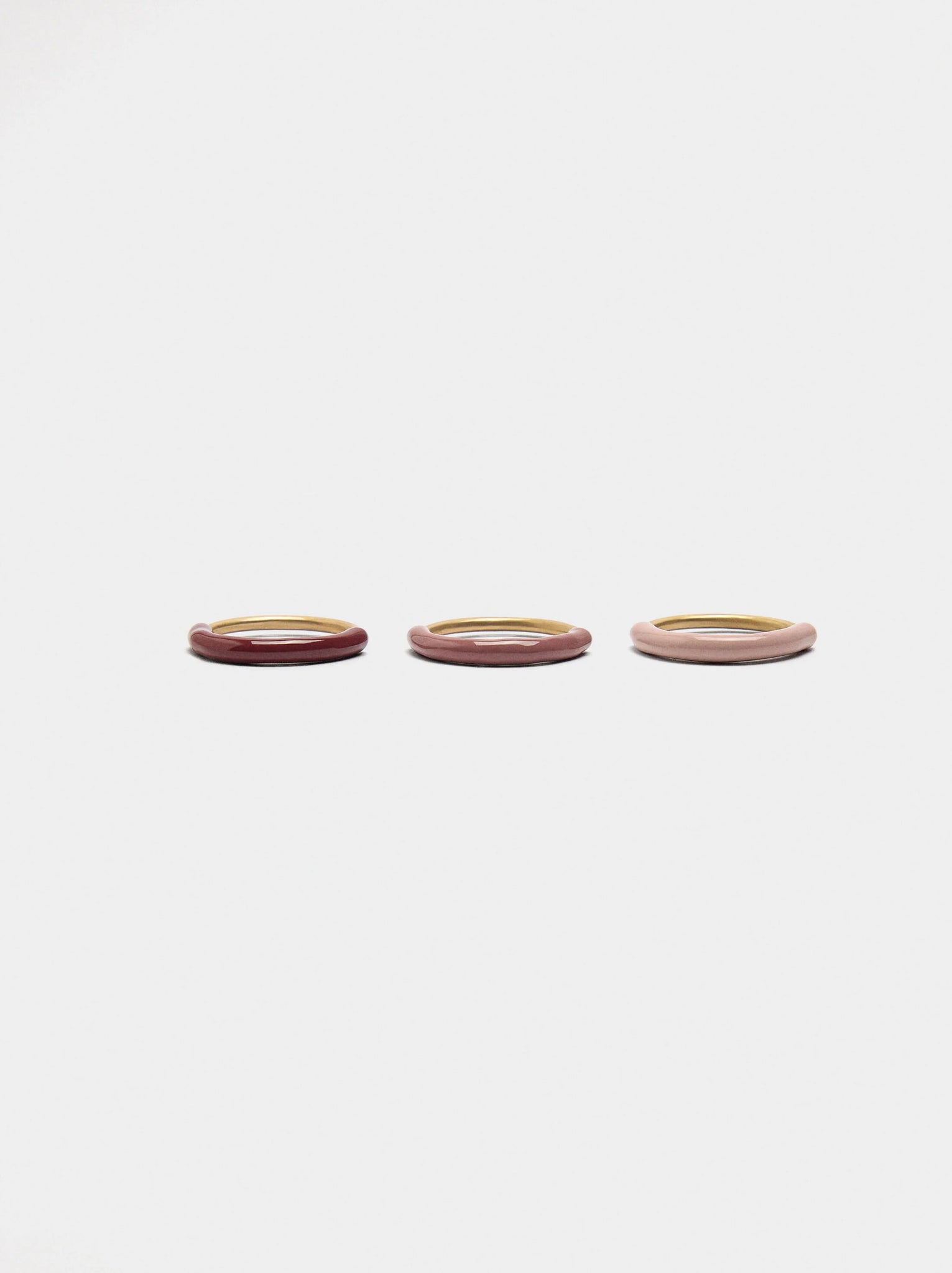 Set de anillos con esmaltado