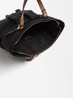 Mochila De Nylon Con Colgante