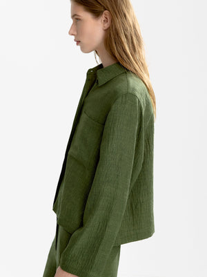 Camisa fluida con efecto arrugado