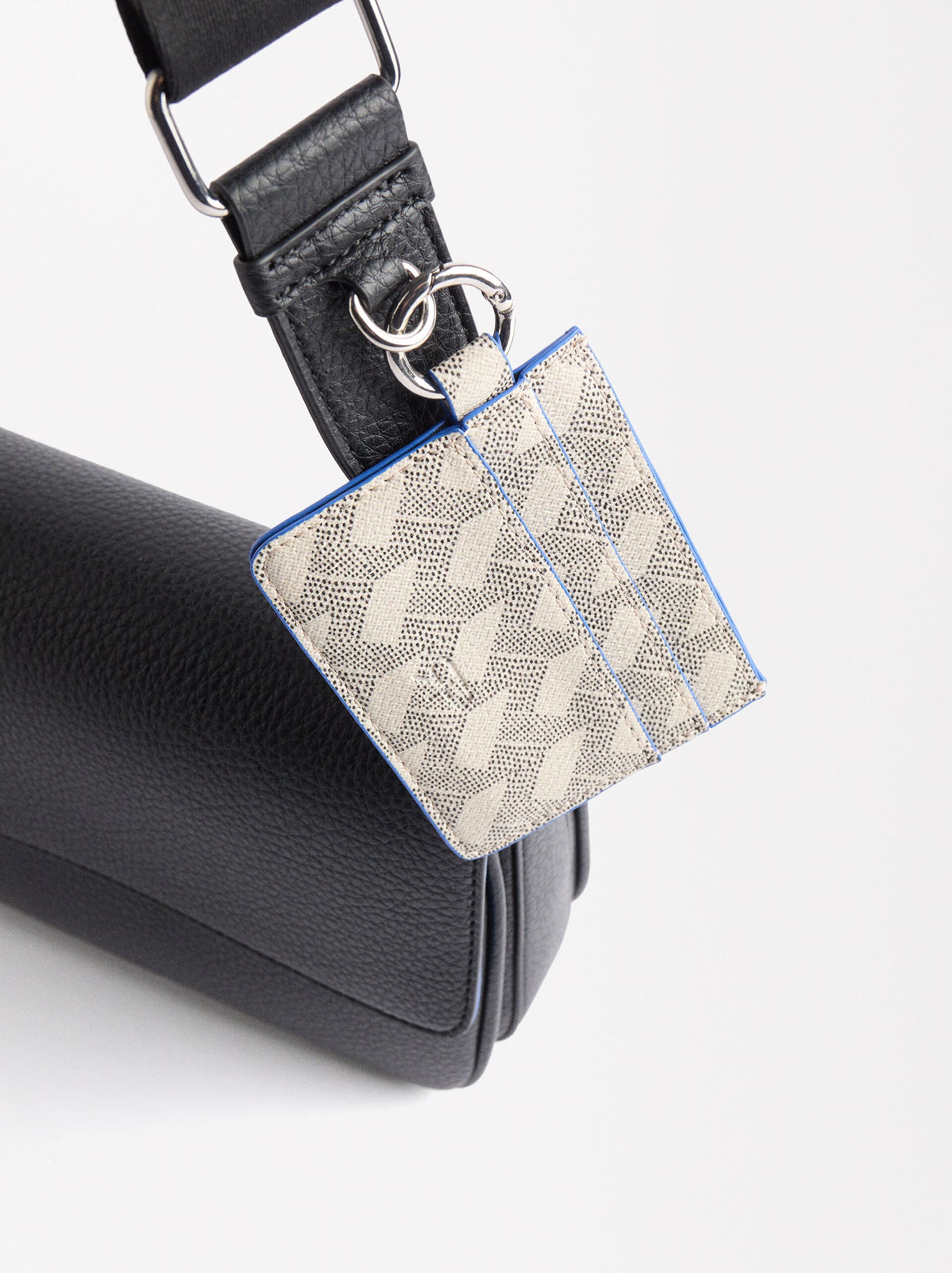 Bolso Bandolera Con Solapa