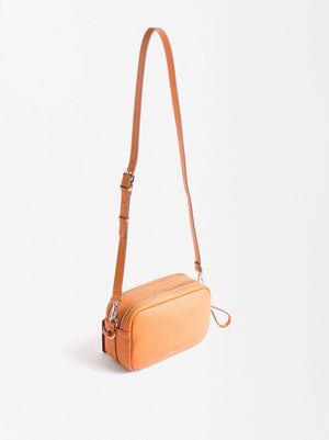 Bolso bandolera con colgante