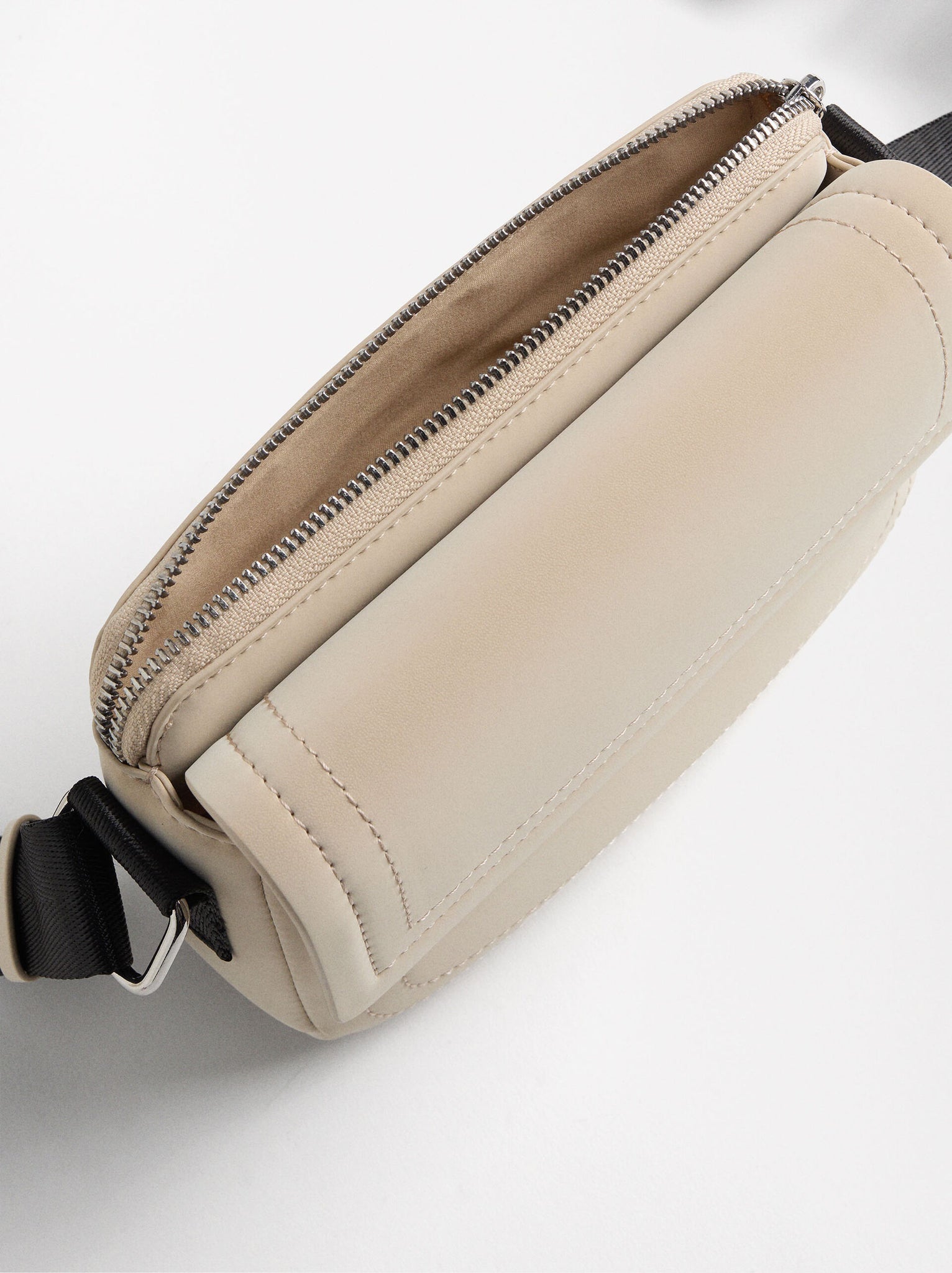 Bolso bandolera textura aterciopelada