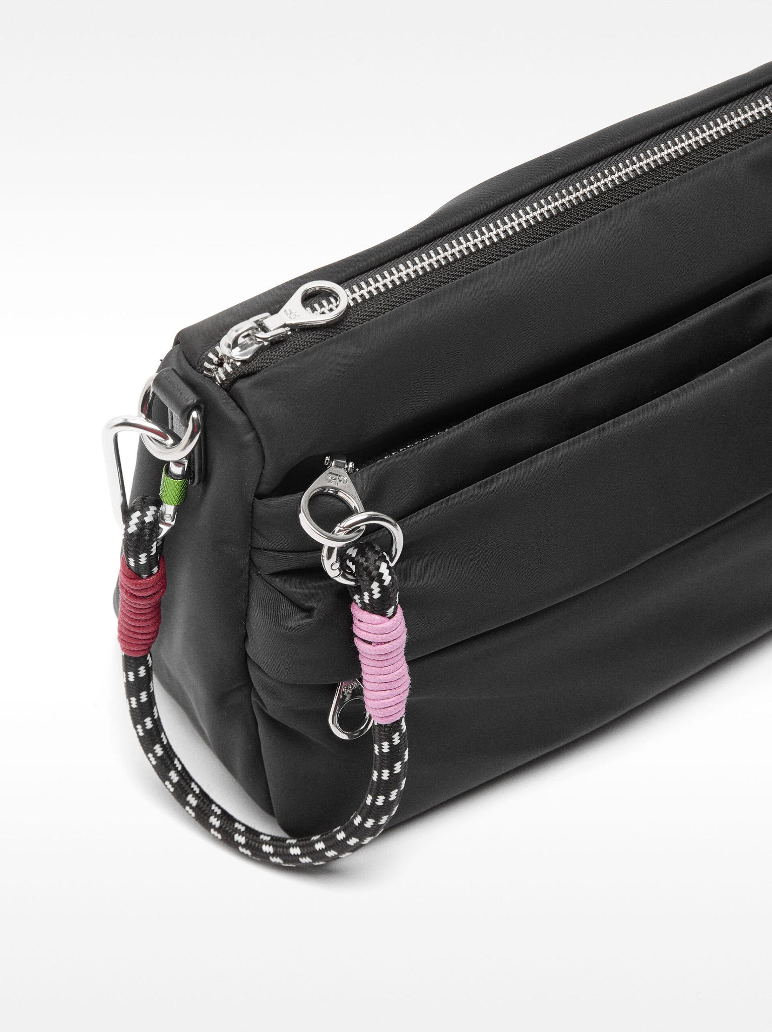Bolso bandolera de nylon con bolsillo exterior