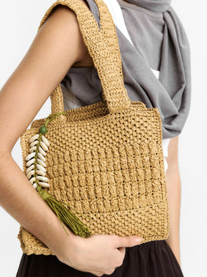 Bolso tote efecto rafia con detalle