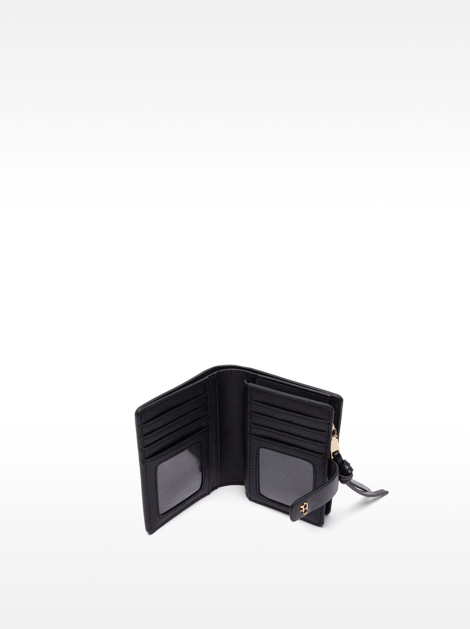 Cartera perforada