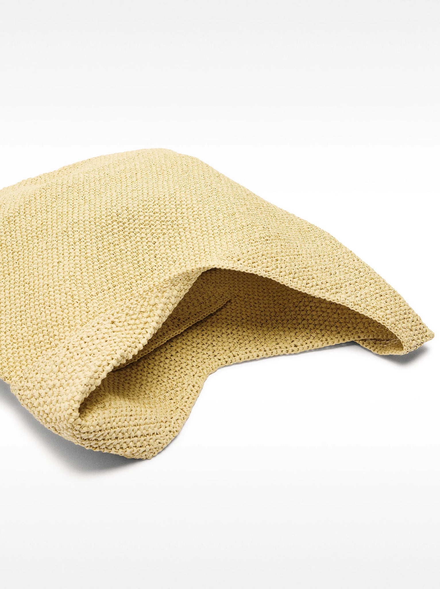 Bolso de hombro efecto rafia con detalle lateral