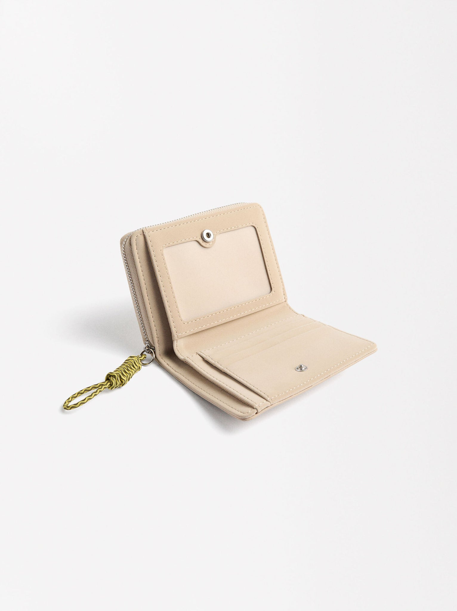Cartera con textura aveludada