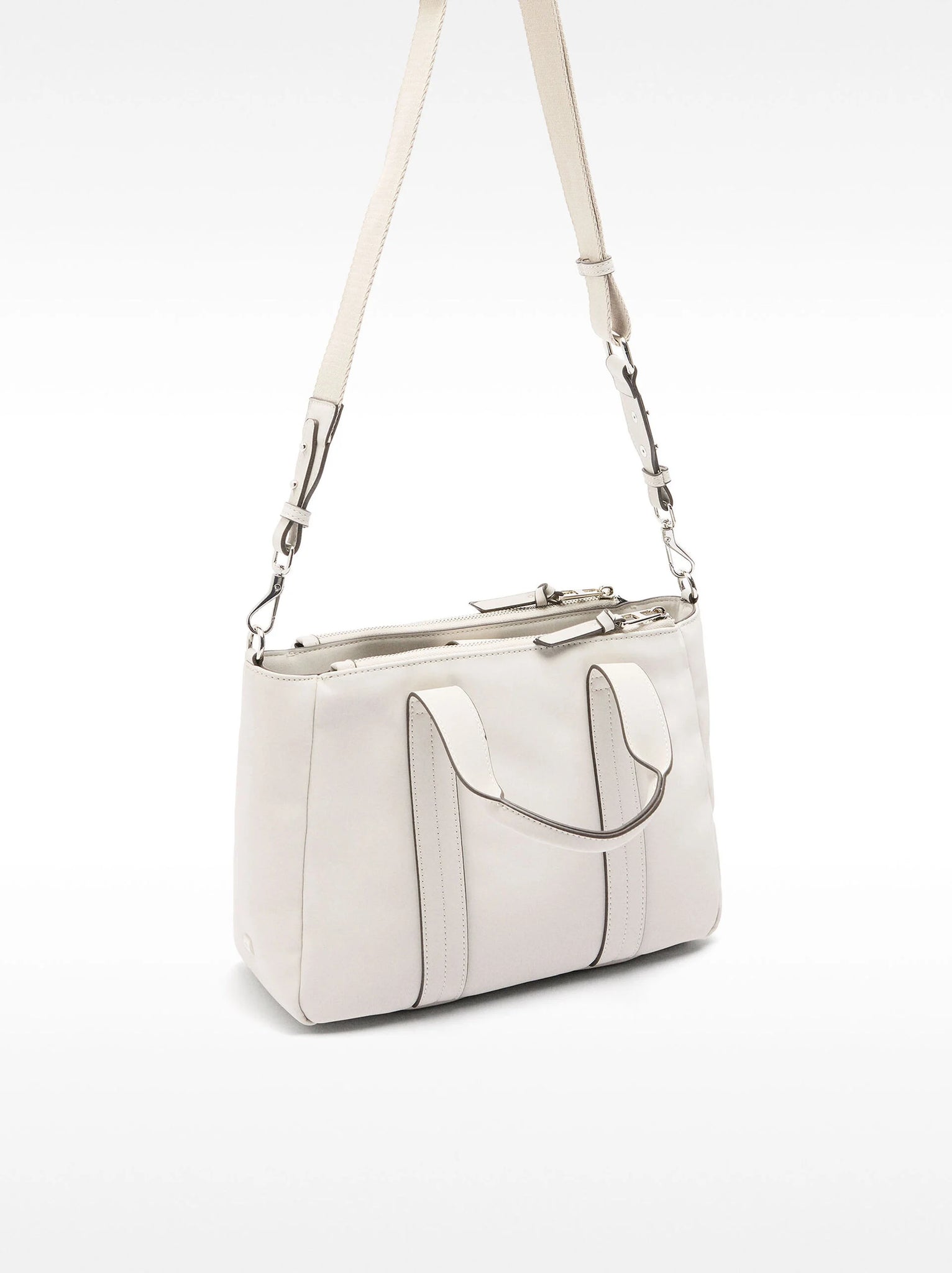 Bolso tote de efecto nylon con asa bandolera