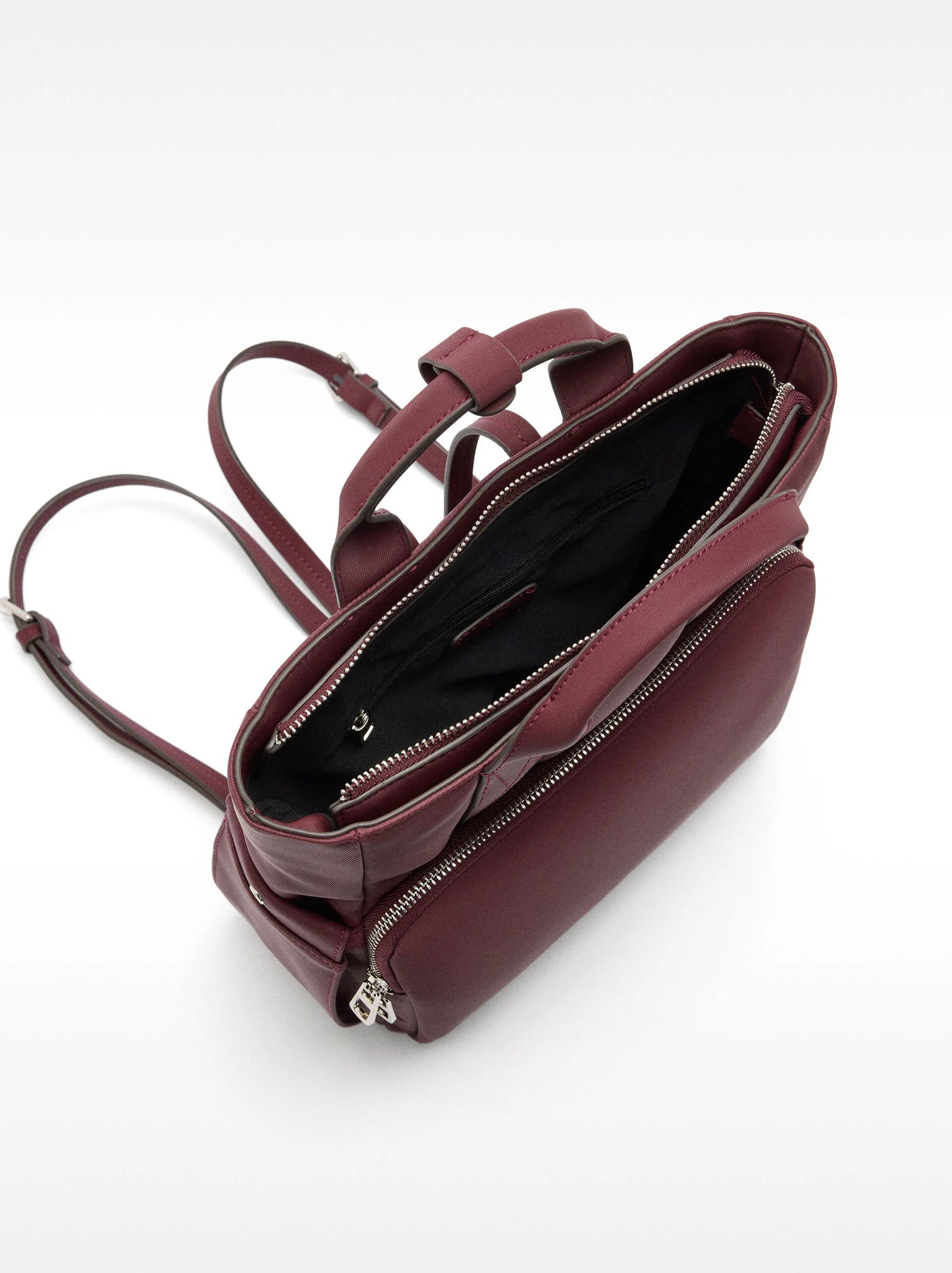 Mochila de efecto nylon