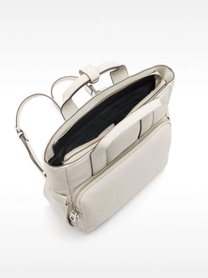 Mochila de efecto nylon