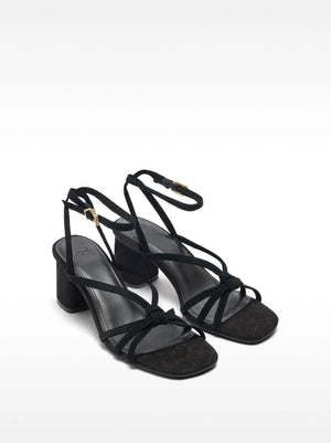 Sandalias de piel con tiras
