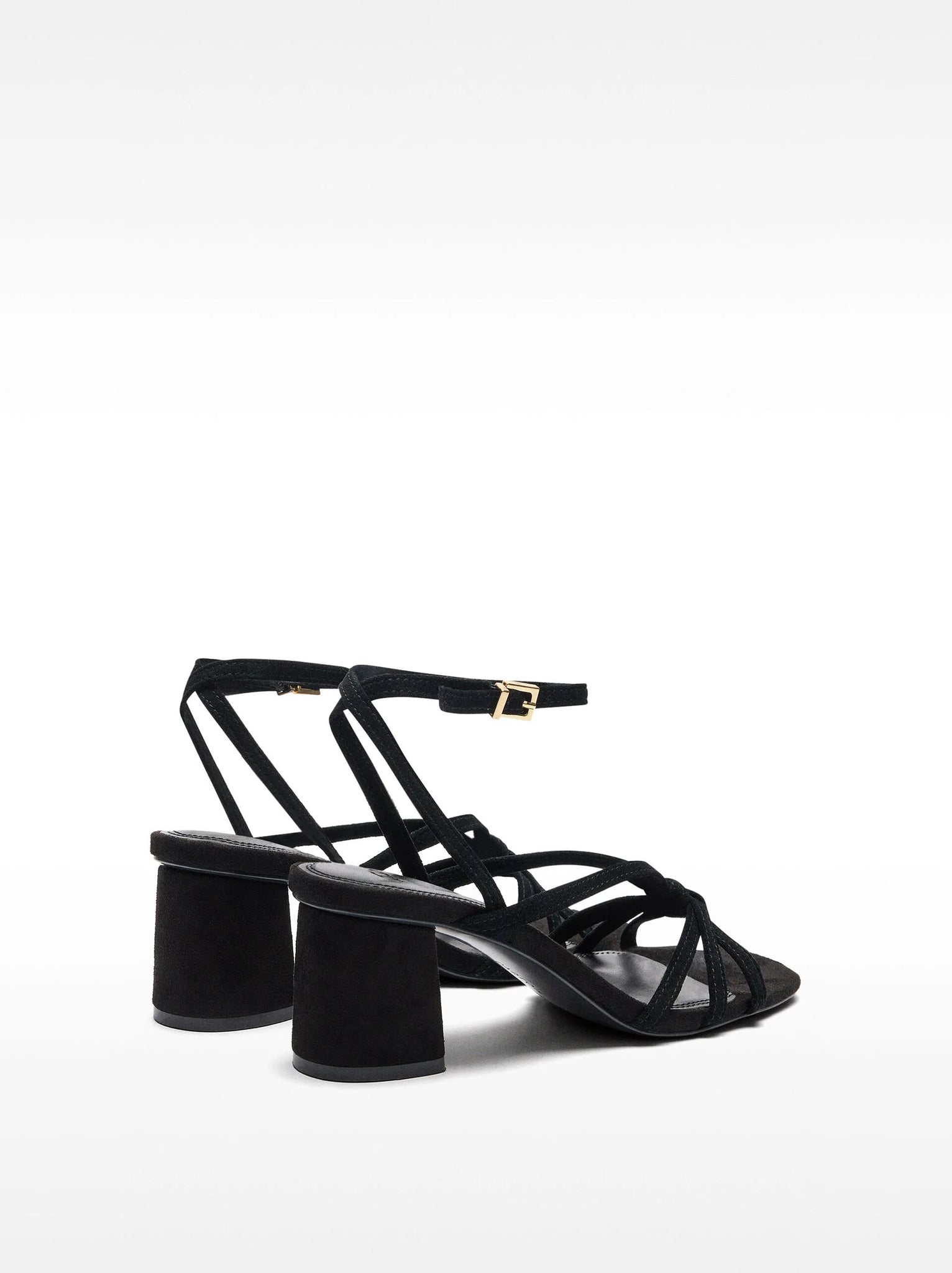 Sandalias de piel con tiras
