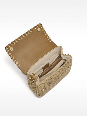 Bolso bandolera de efecto rafia con solapa
