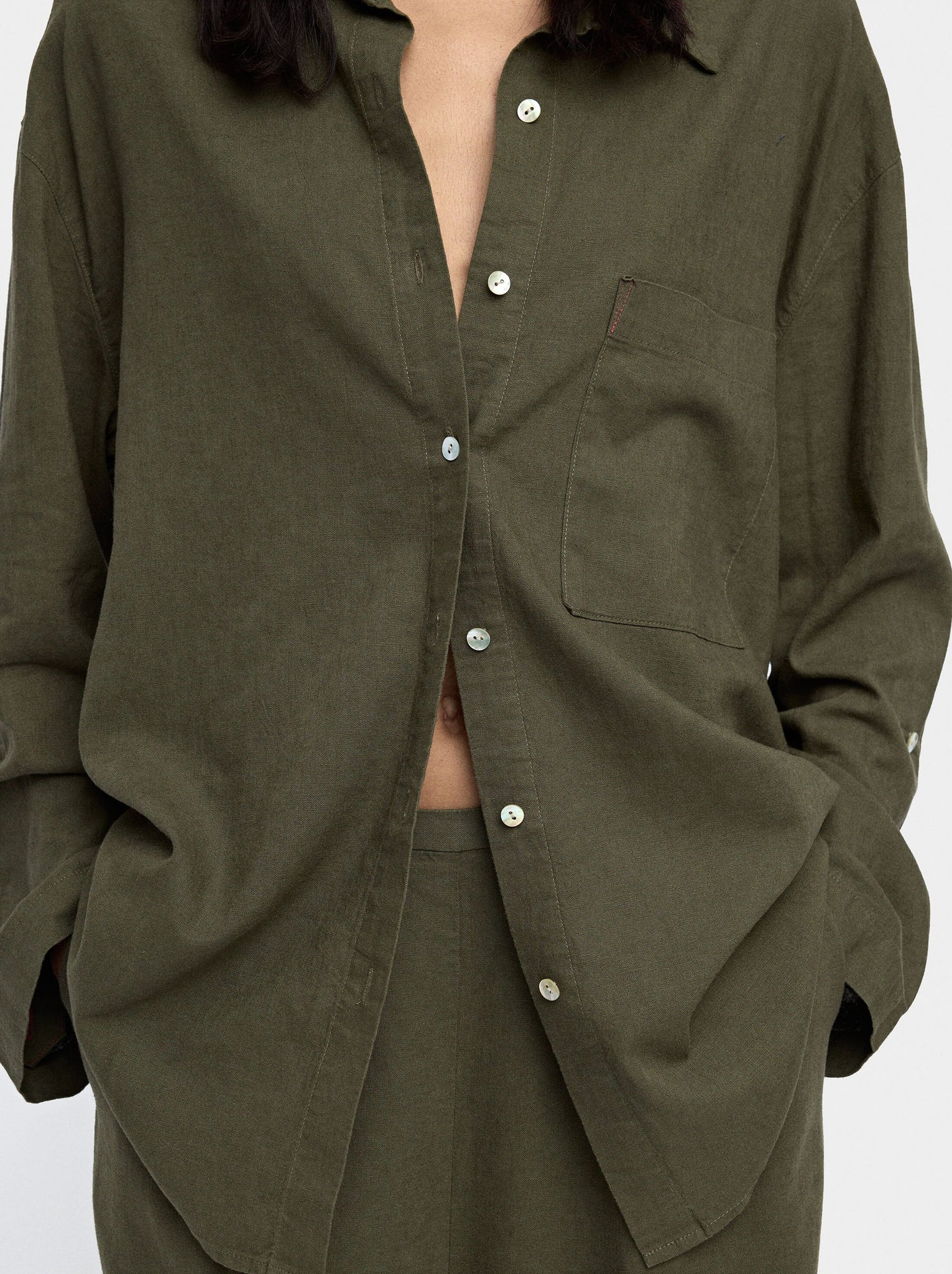 Camisa mezcla de lino con bolsillo