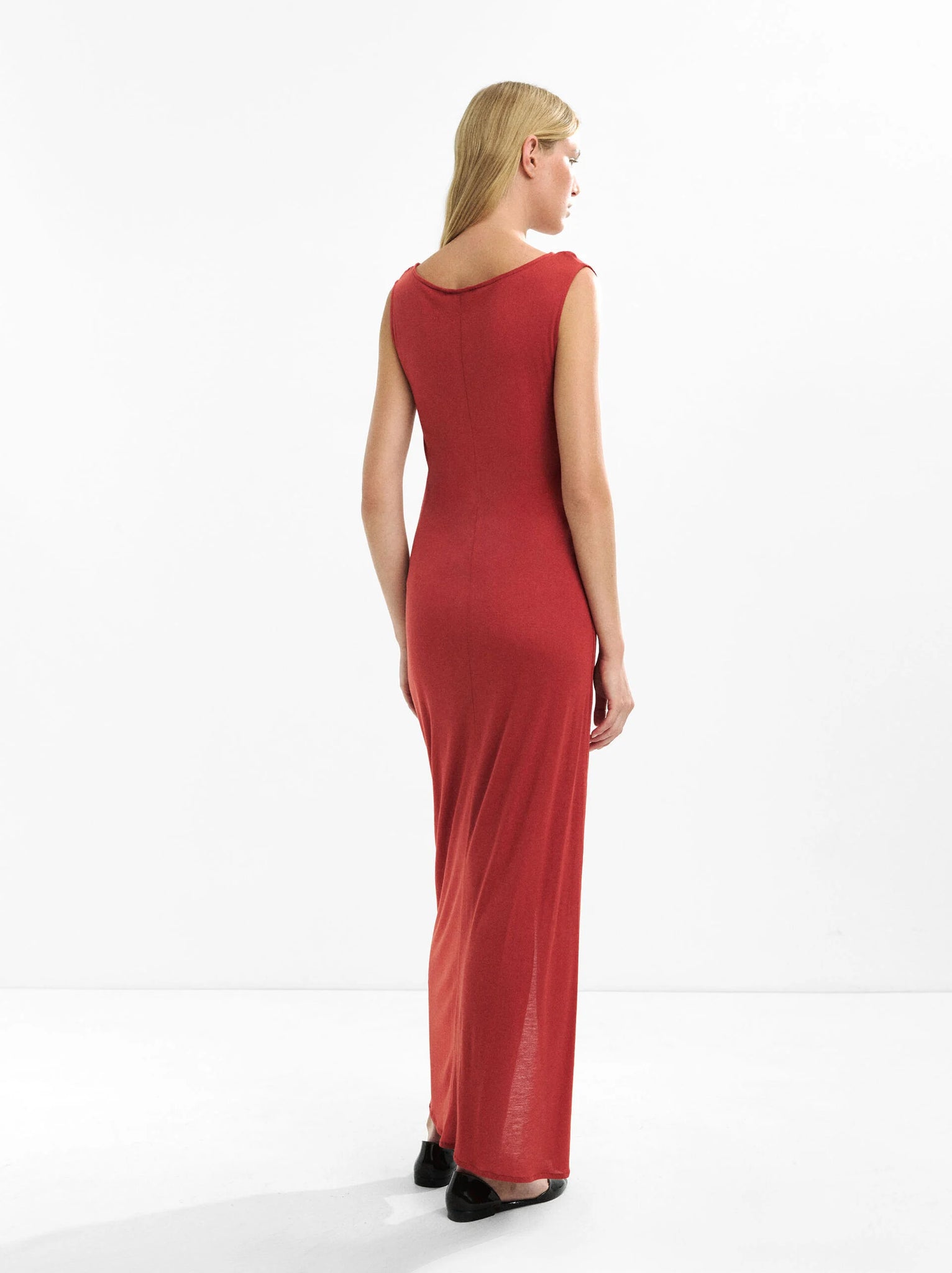 Vestido drapeado con lazo