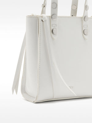 Bolso tote con tachuelas