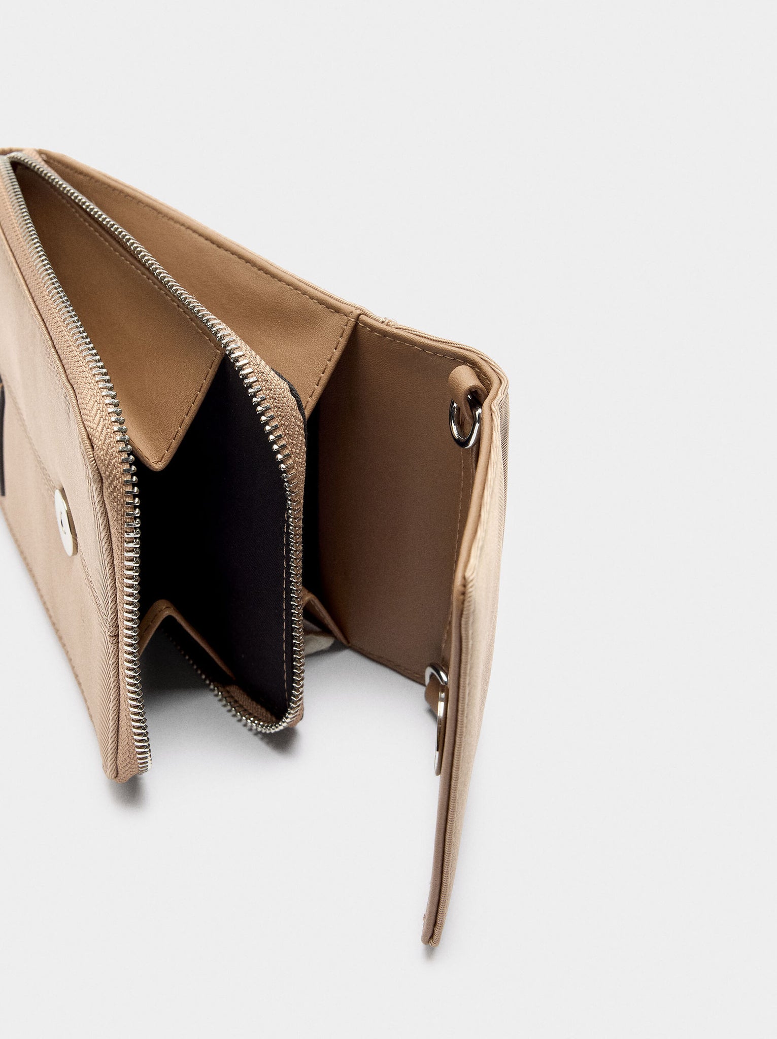 Bolso para móvil efecto nylon