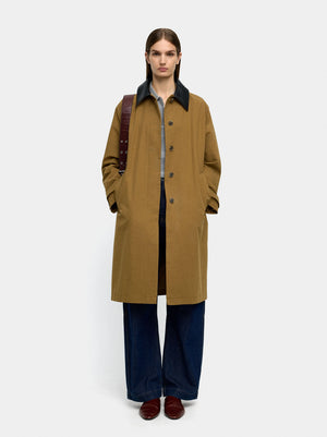 Trench de algodón cuello en contraste