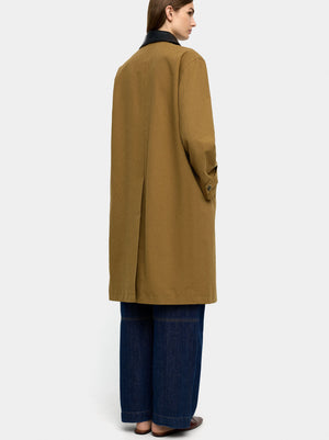 Trench de algodón cuello en contraste