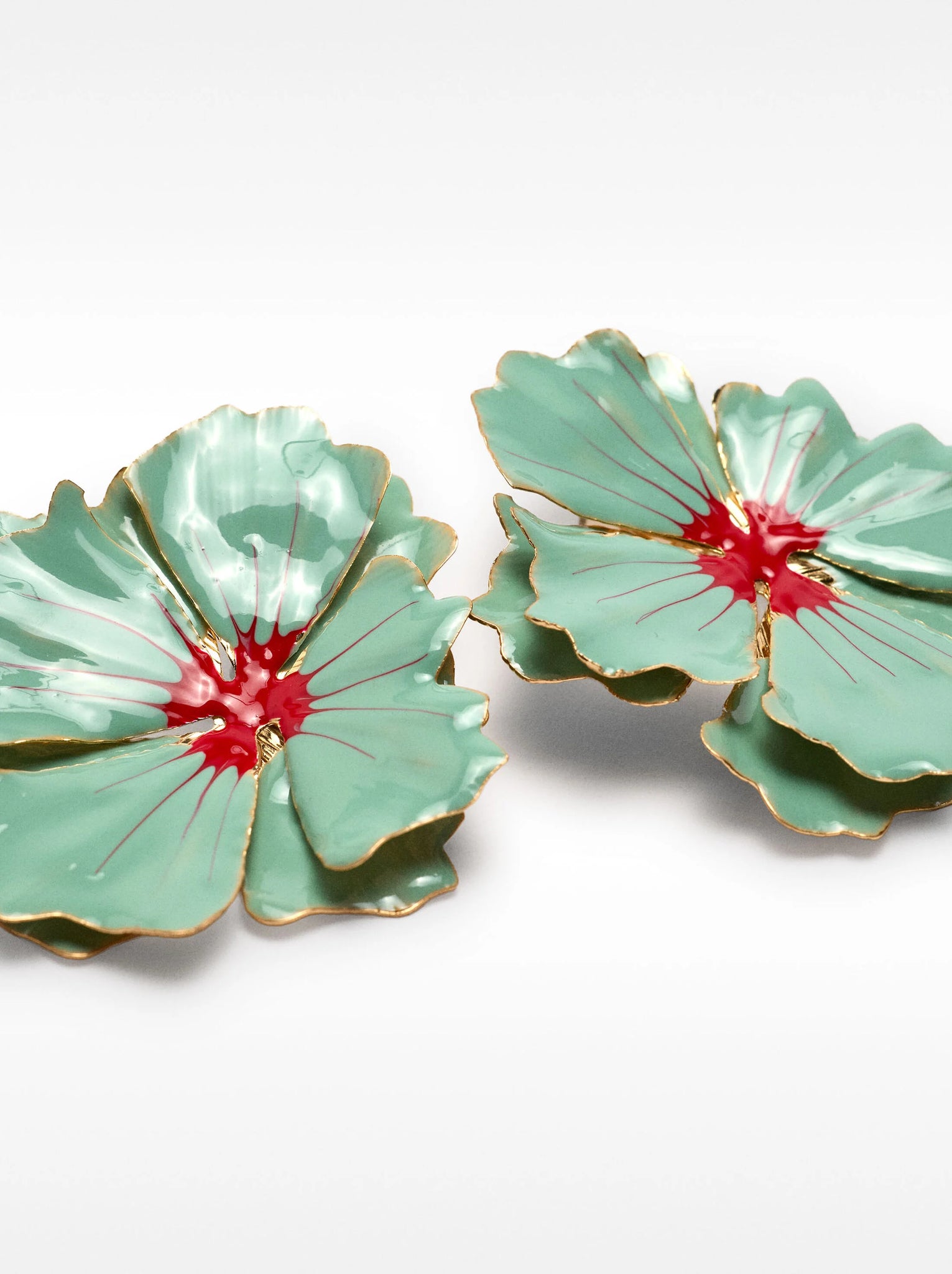 Pendientes maxi de flor doble esmaltados