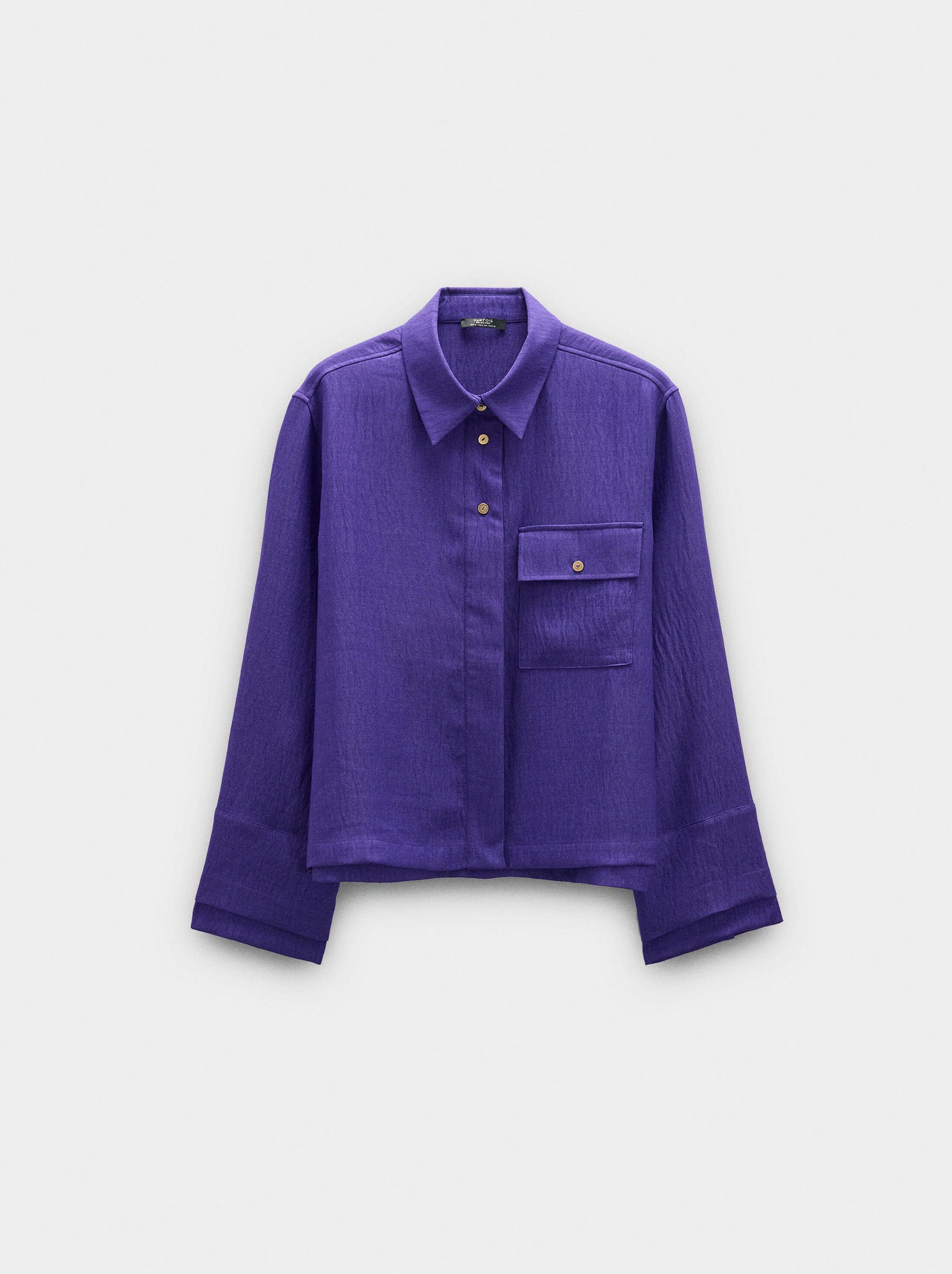 Camisa fluida con efecto arrugado