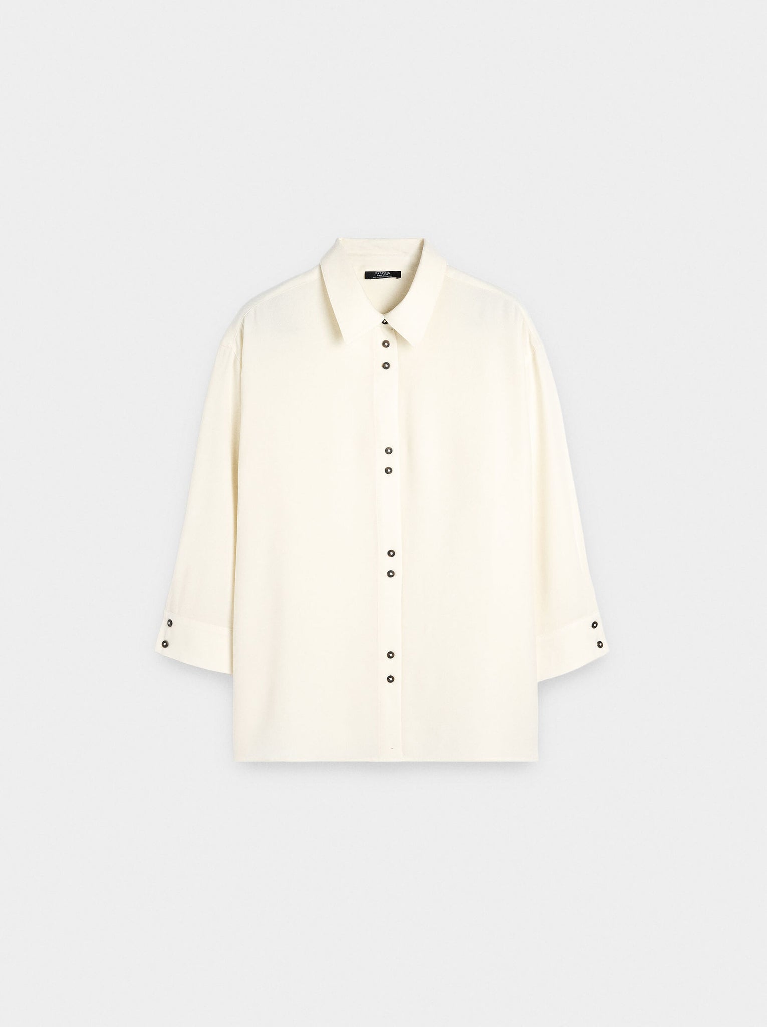Camisa de lyocell con botones dobles