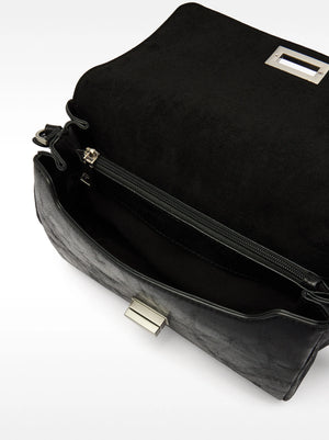 Bolso bandolera con solapa
