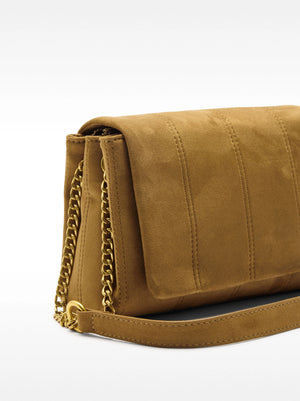 Bolso de hombro acolchado con solapa