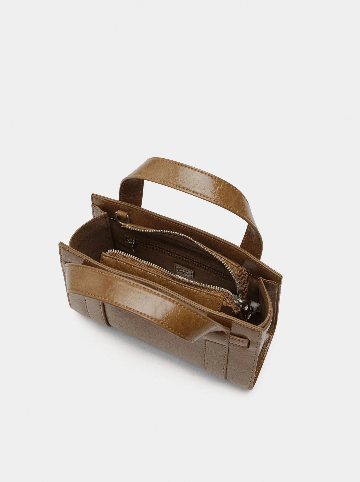 Bolso tote con hebilla