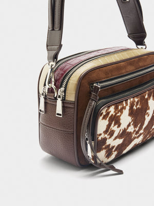 Bolso bandolera con piel