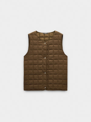 Chaqueta con capucha y chaleco