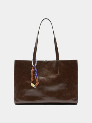 Bolso shopper con colgante