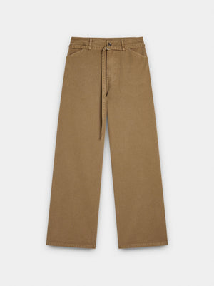 Pantalon denim recto con cinturón