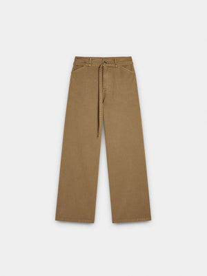 Pantalon denim recto con cinturón