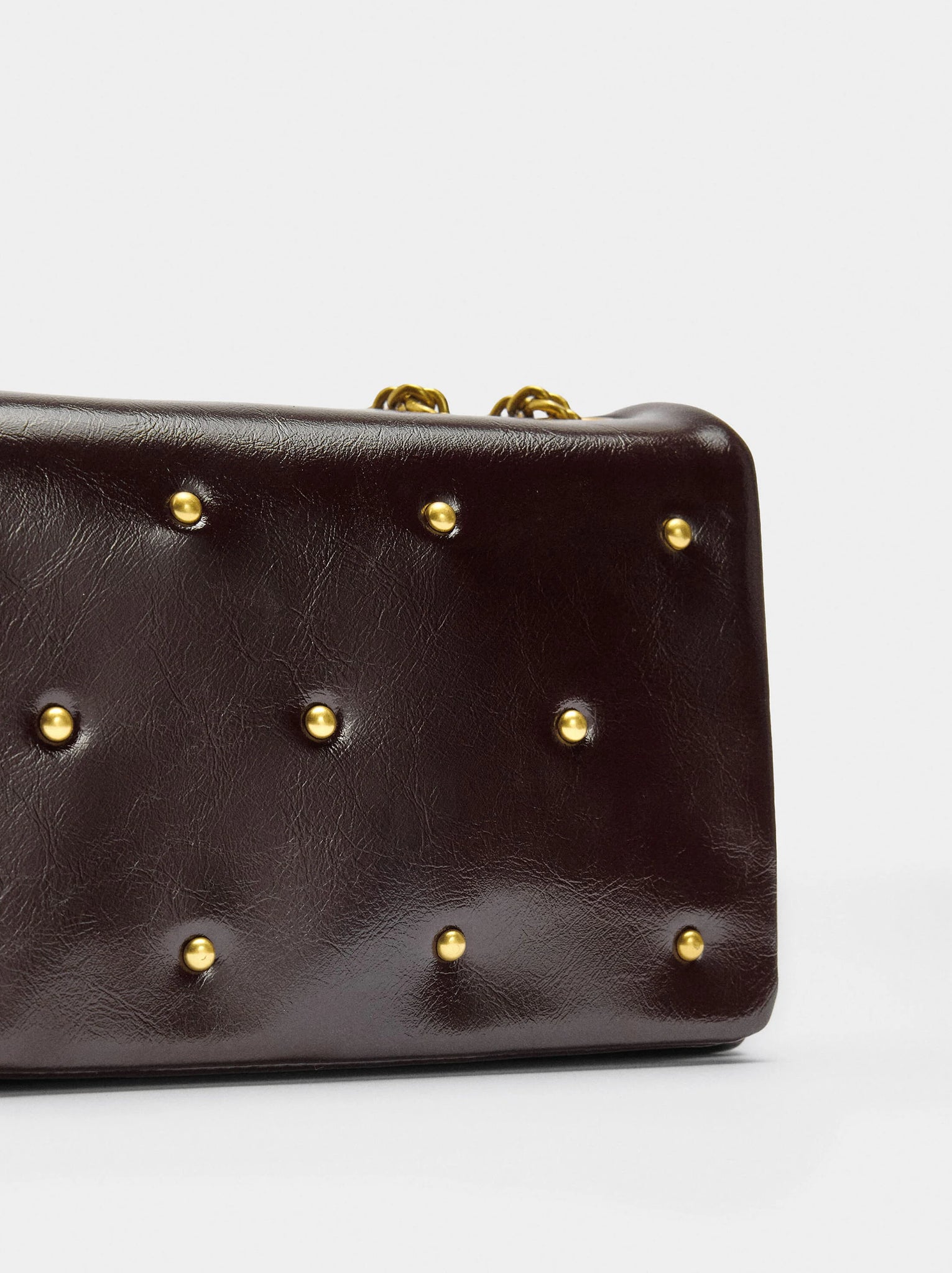 Bolso de hombro doble con tachuelas