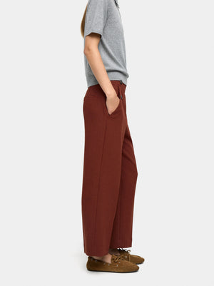 Pantalón fluido con bolsillos