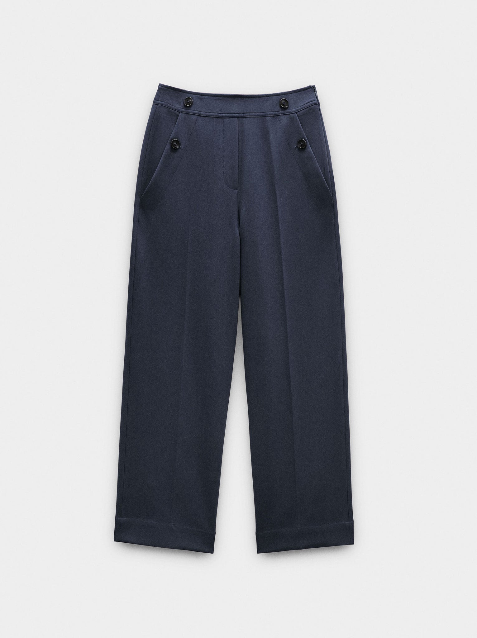 Pantalón fluido con bolsillos