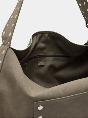 Bolso de mano efecto piel con tachuelas