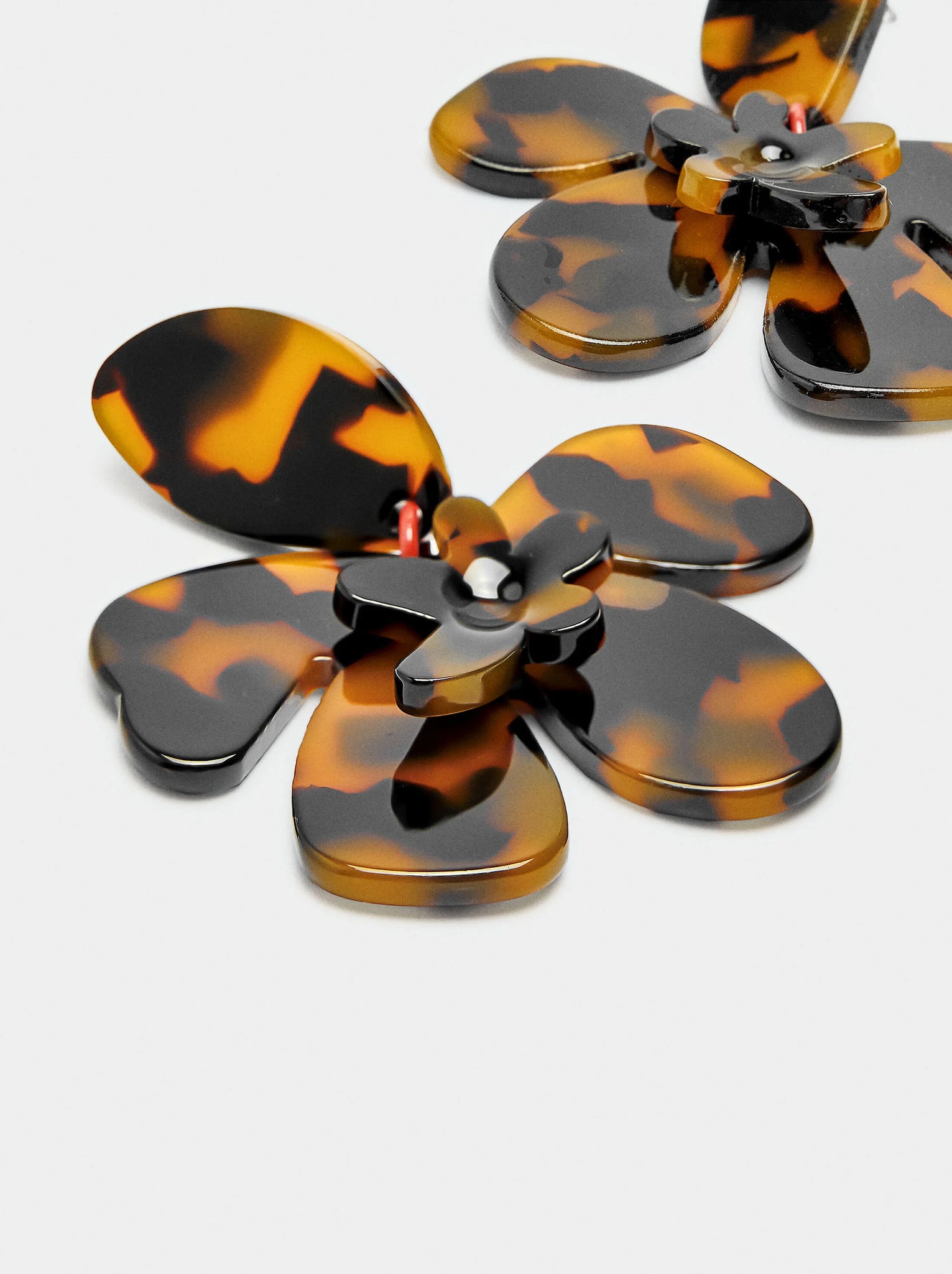 Pendientes de flores efecto carey