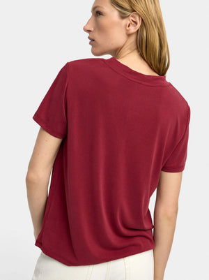 Camiseta básica cuello pico