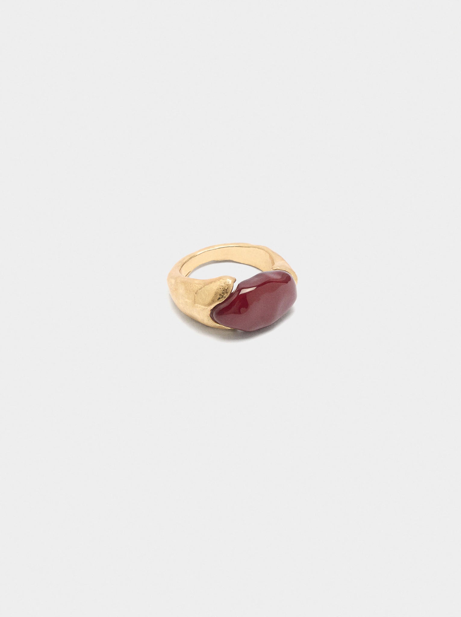 Anillo ovalado irregular