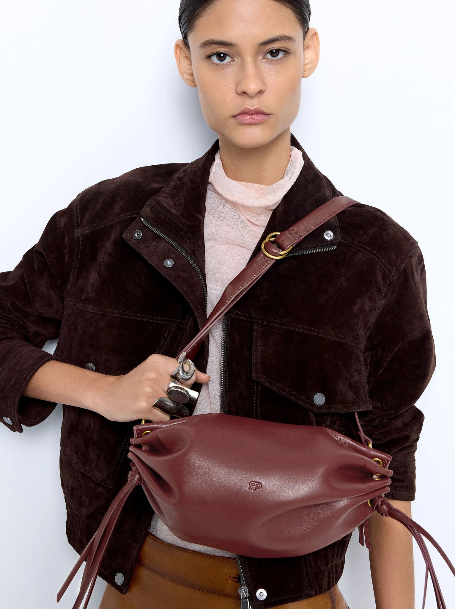 Bolso bandolera con fruncidos