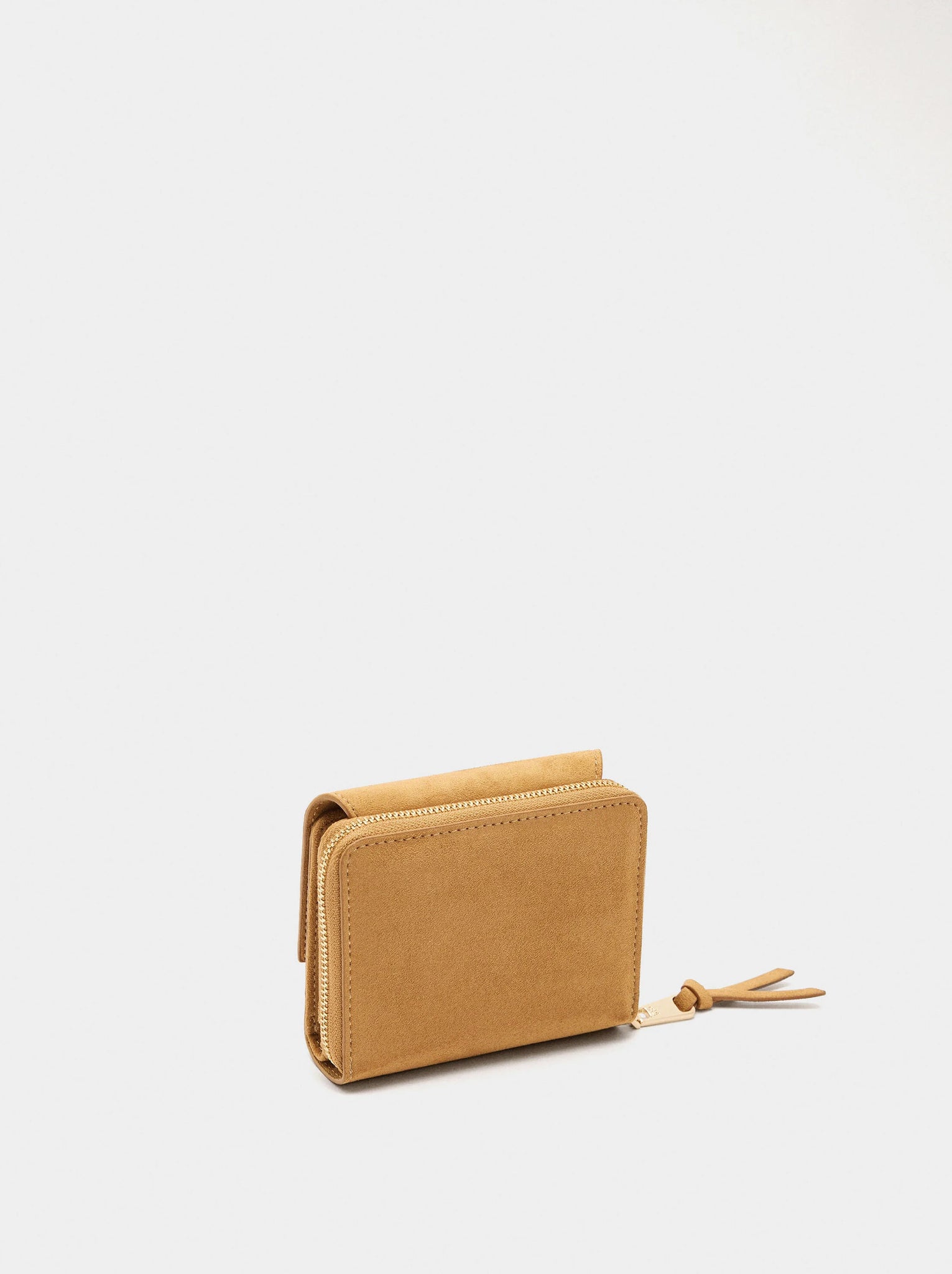 Cartera efecto ante con solapa