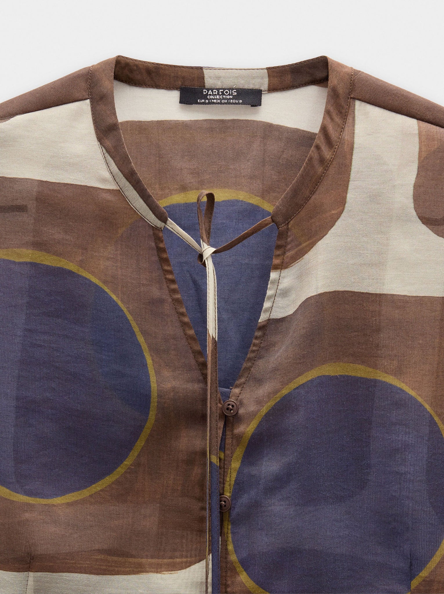 Blusa estampada semitransparente