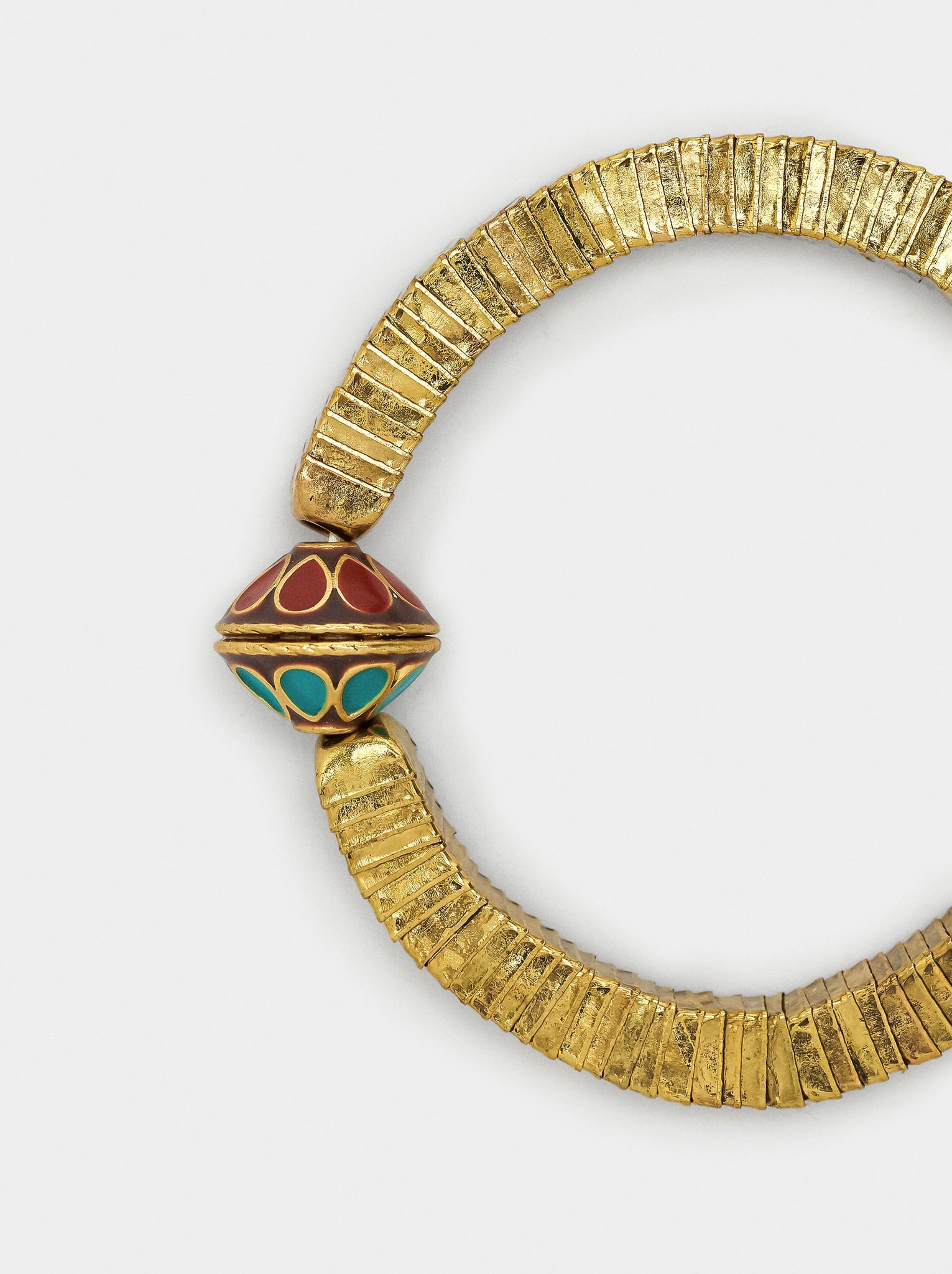 Pulsera elástica cuadrada con colgante