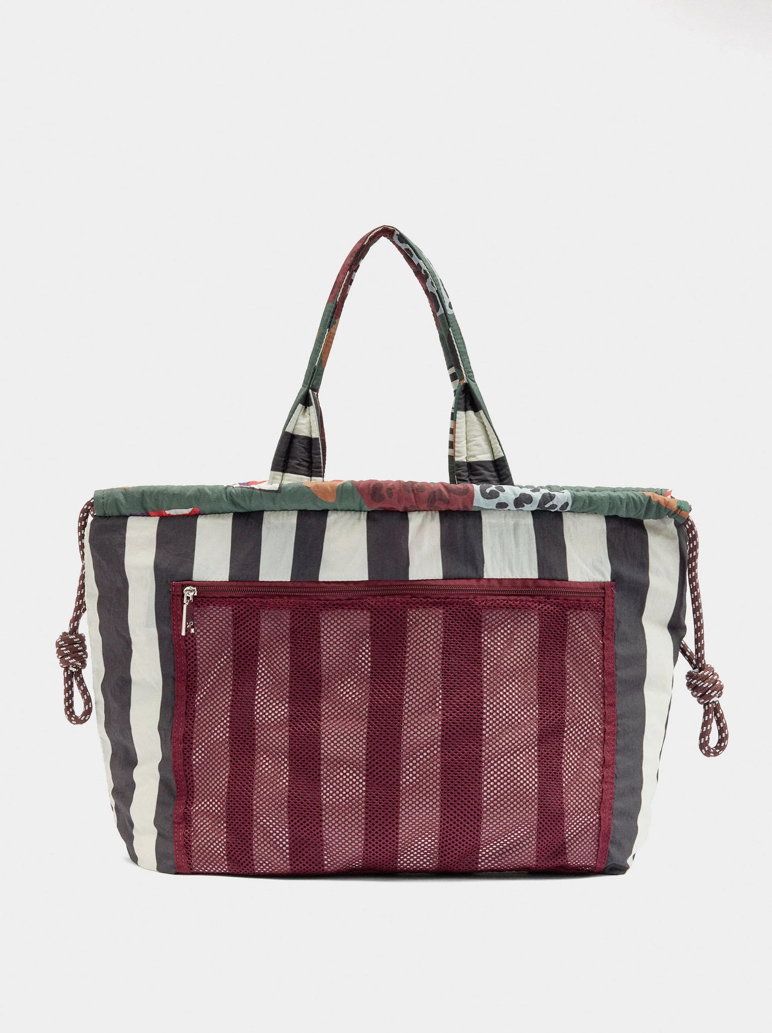 Bolso shopper estampado de nylon reversible