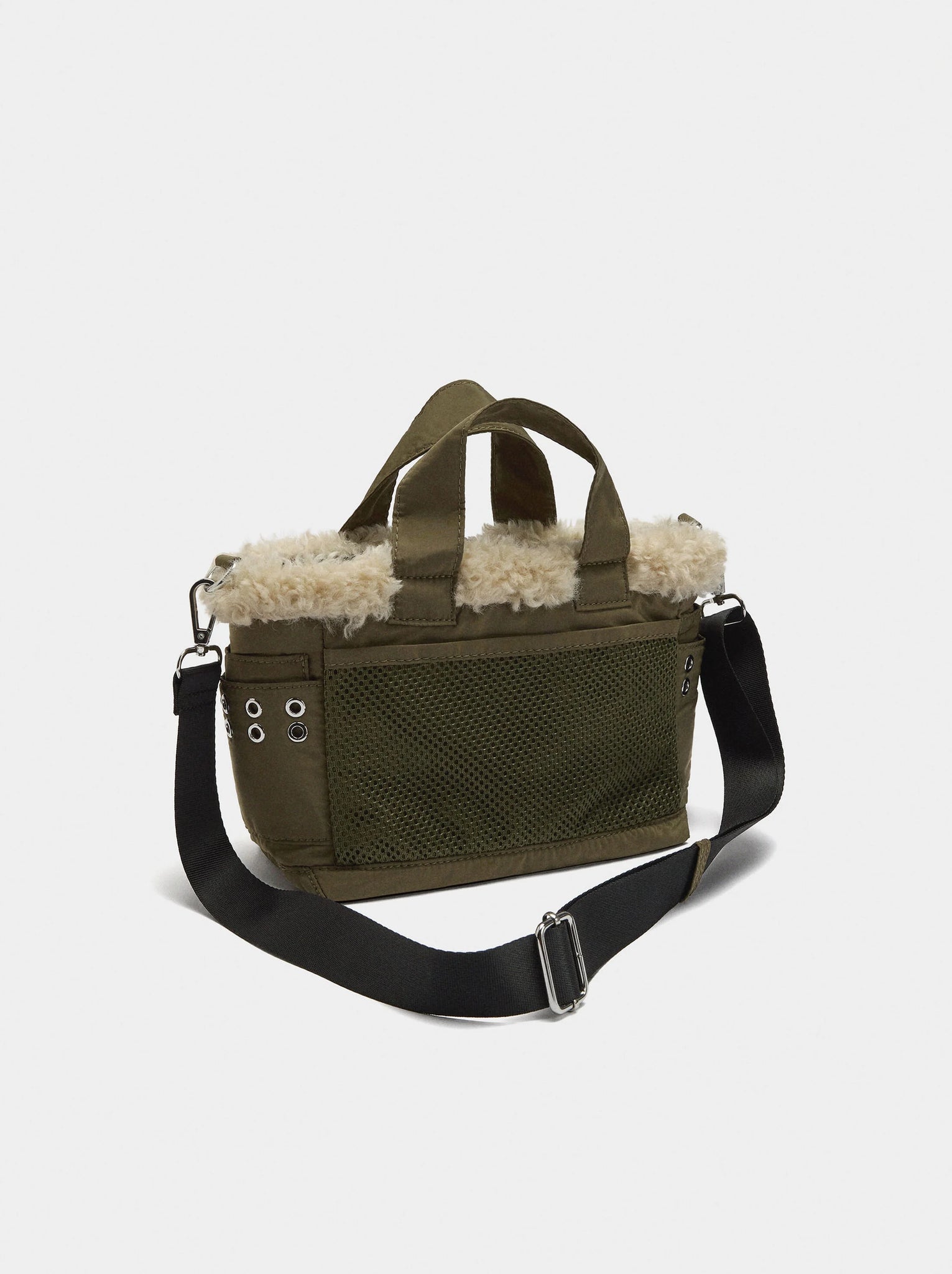 Bolso tote de nylon borde efecto pelo