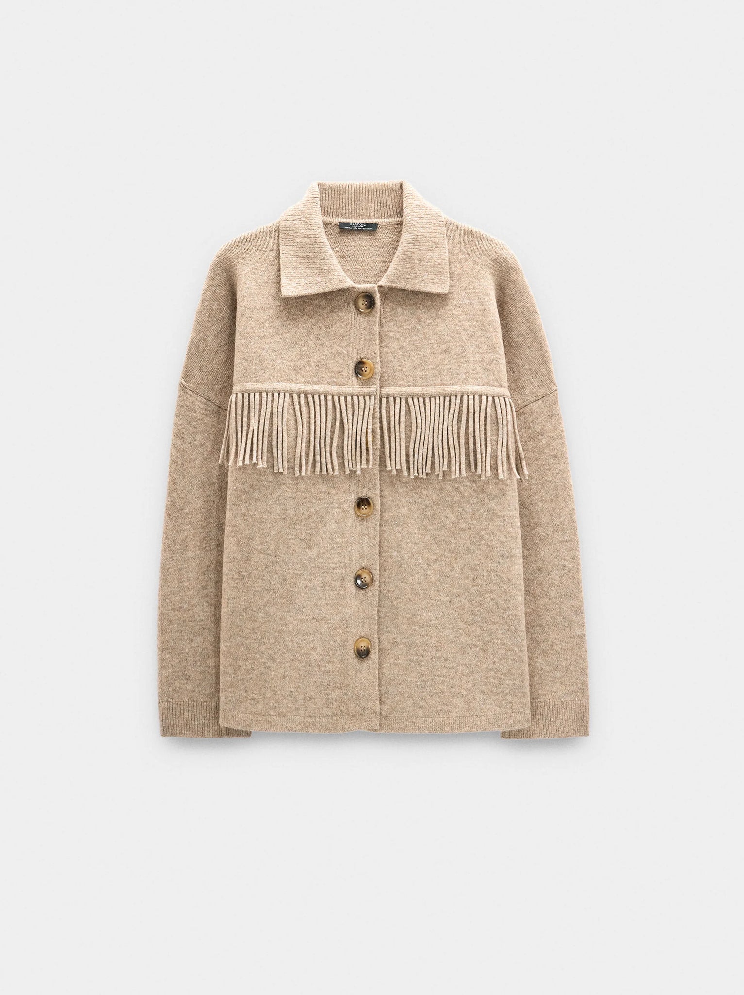 Cárdigan de punto con flecos