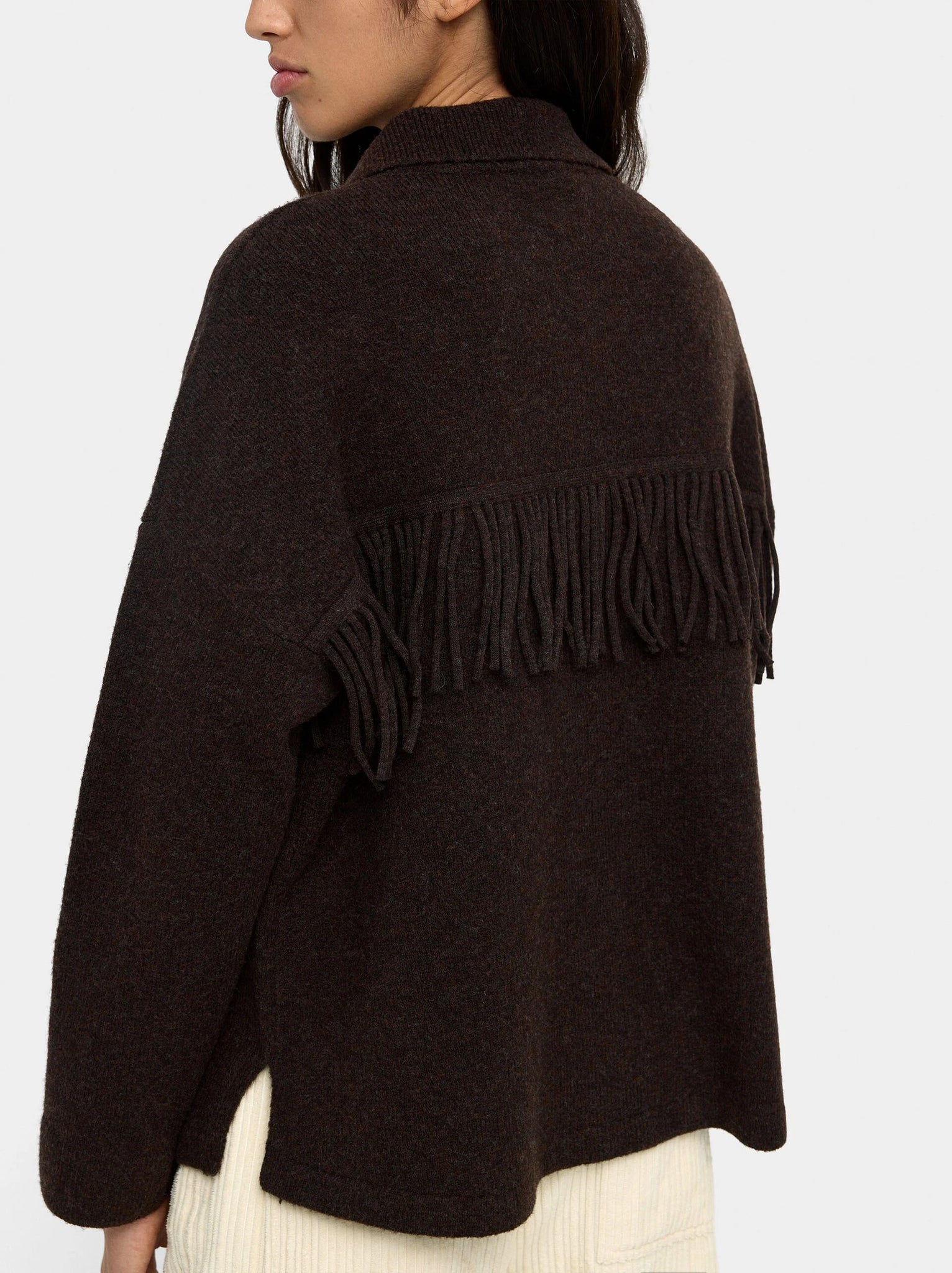 Cárdigan de punto con flecos